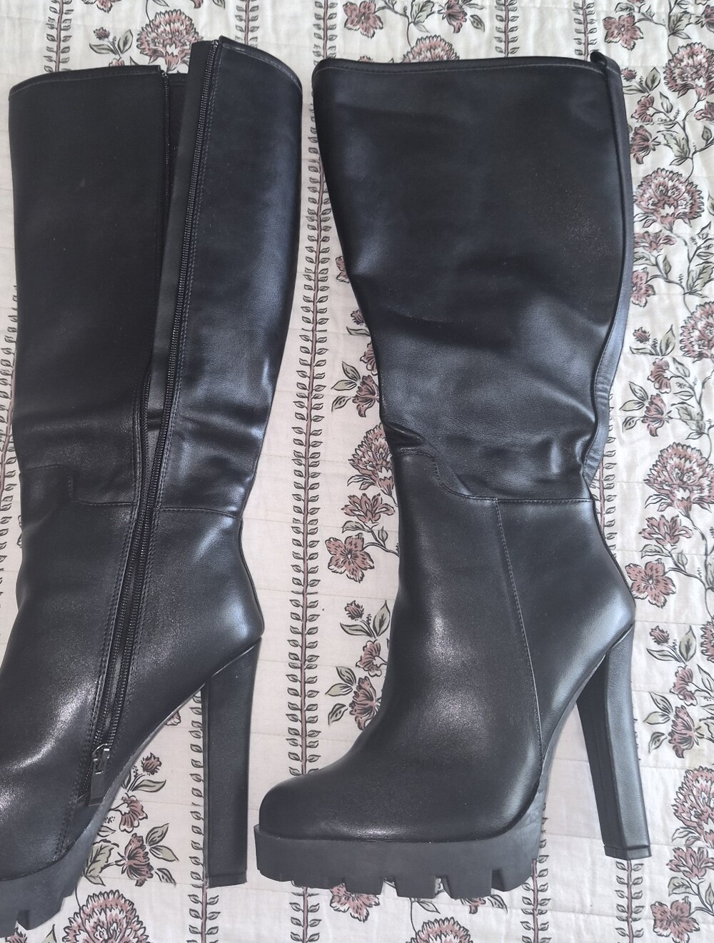 LEMONADE Brand Black Knee-High Stiletto Boots